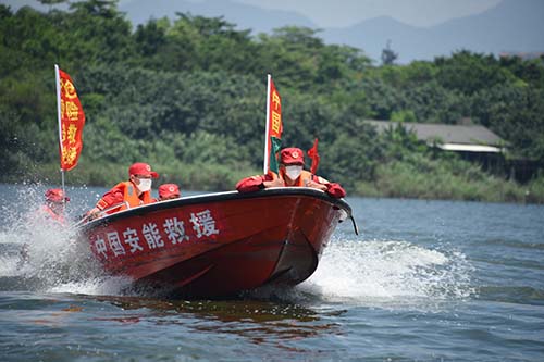 “險(xiǎn)來(lái)將擋”，廈門(mén)這場(chǎng)防汛應(yīng)急演練，超燃！