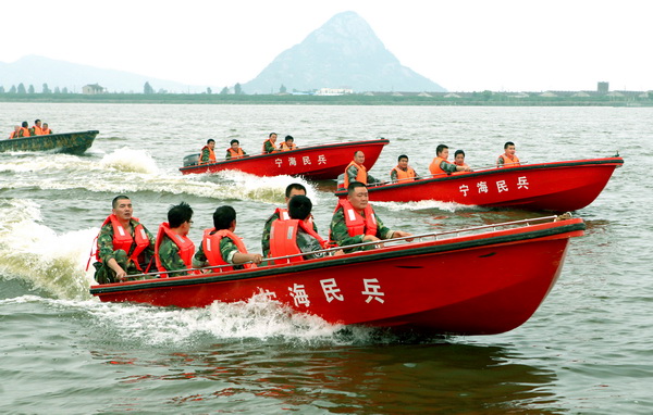 國(guó)網(wǎng)寧?？h供電公司為“抗災(zāi)治患”在8個(gè)供電所均組建應(yīng)急救援隊(duì)