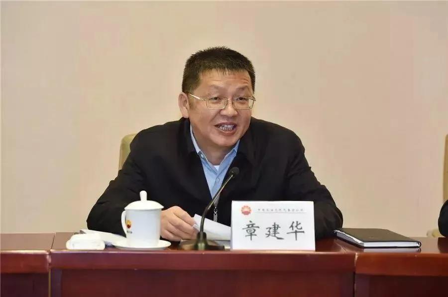 國(guó)家能源局長(zhǎng)章建華：發(fā)展以消納新能源為主的微電網(wǎng)、局域網(wǎng)，加快新能源主動(dòng)支撐、大規(guī)模儲(chǔ)能電站的新型電力系統(tǒng)！