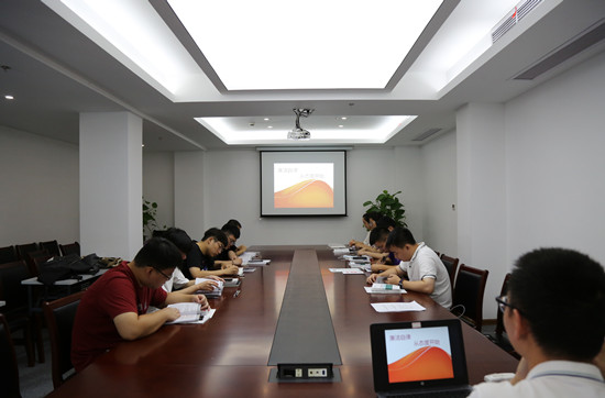 國網(wǎng)寧波奉化區(qū)供電：扣好從業(yè)“第一粒紐扣”，開啟新員工廉潔守護(hù)