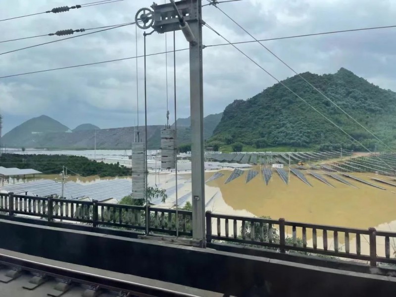 地面電站秒變漂浮電站，又一光伏電站被水淹！