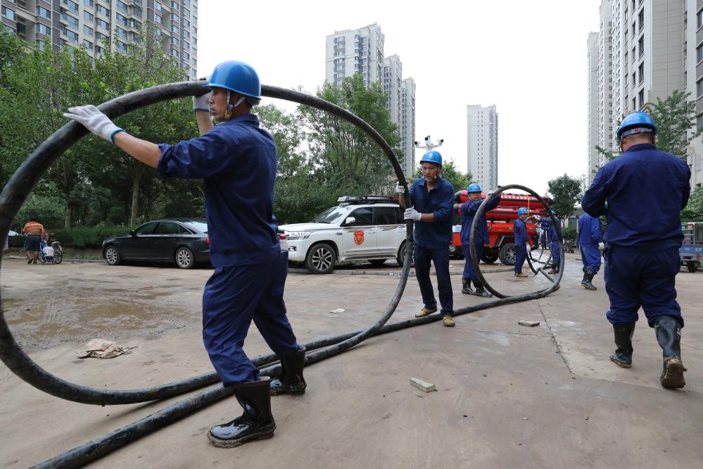 電來了，光就來了——河北涿州加快電力設(shè)施搶修見聞