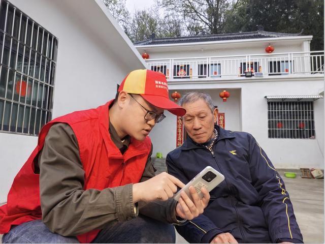 村網(wǎng)共建，讓村里老人生活更方便!