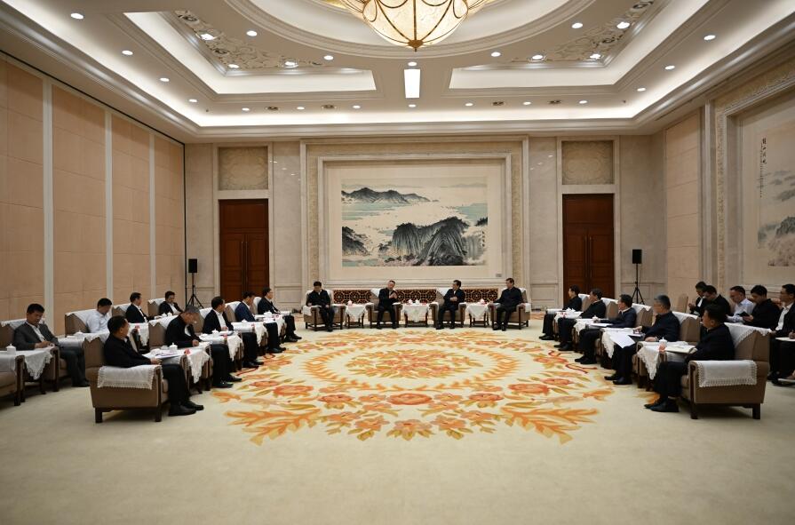 三峽集團(tuán)董事長(zhǎng)、黨組書雷鳴山拜會(huì)江蘇省委書記信長(zhǎng)星、 省長(zhǎng)許昆林