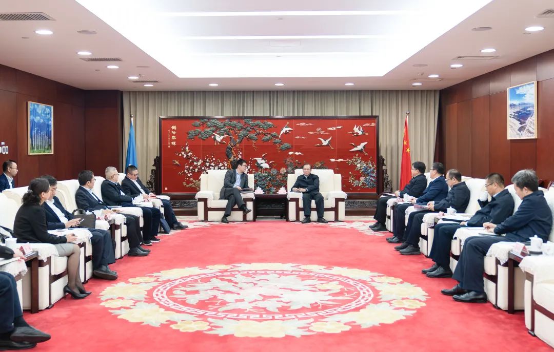 華電黨組書記、董事長江毅會(huì)見上海電氣集團(tuán)黨委書記、董事長吳磊