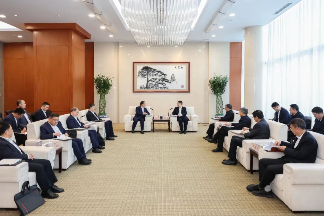 華能集團董事長溫樞剛會見中國電氣裝備董事長白忠泉、總經理周群