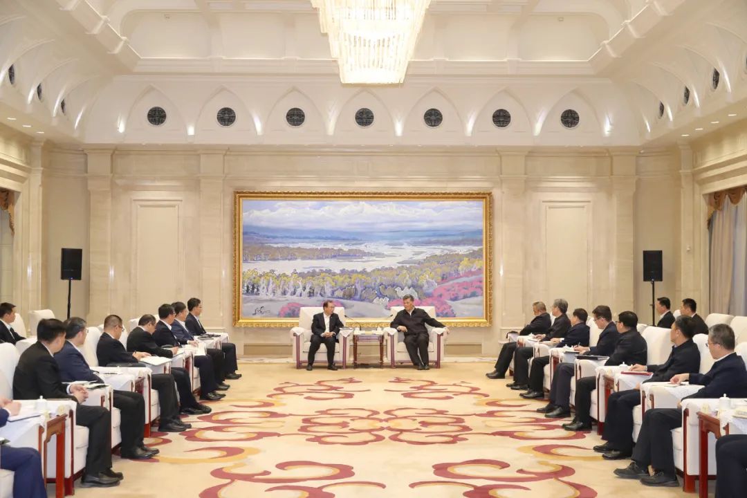 華電集團(tuán)黨組書記、董事長(zhǎng)江毅拜會(huì)新疆維吾爾自治區(qū)主要領(lǐng)導(dǎo)