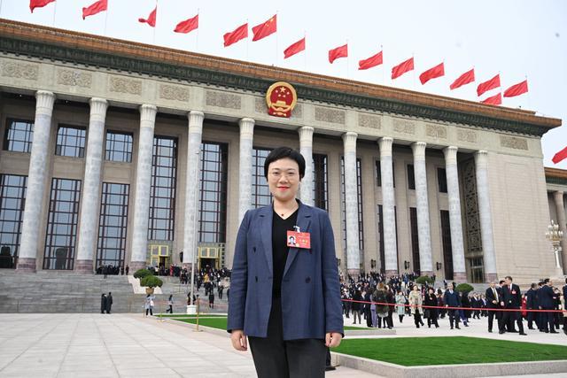 全國(guó)人大代表、上汽集團(tuán)零束科技黨委副書記劉懿艷：建議加大中國(guó)智能電動(dòng)汽車技術(shù)出海專利保護(hù)力度
