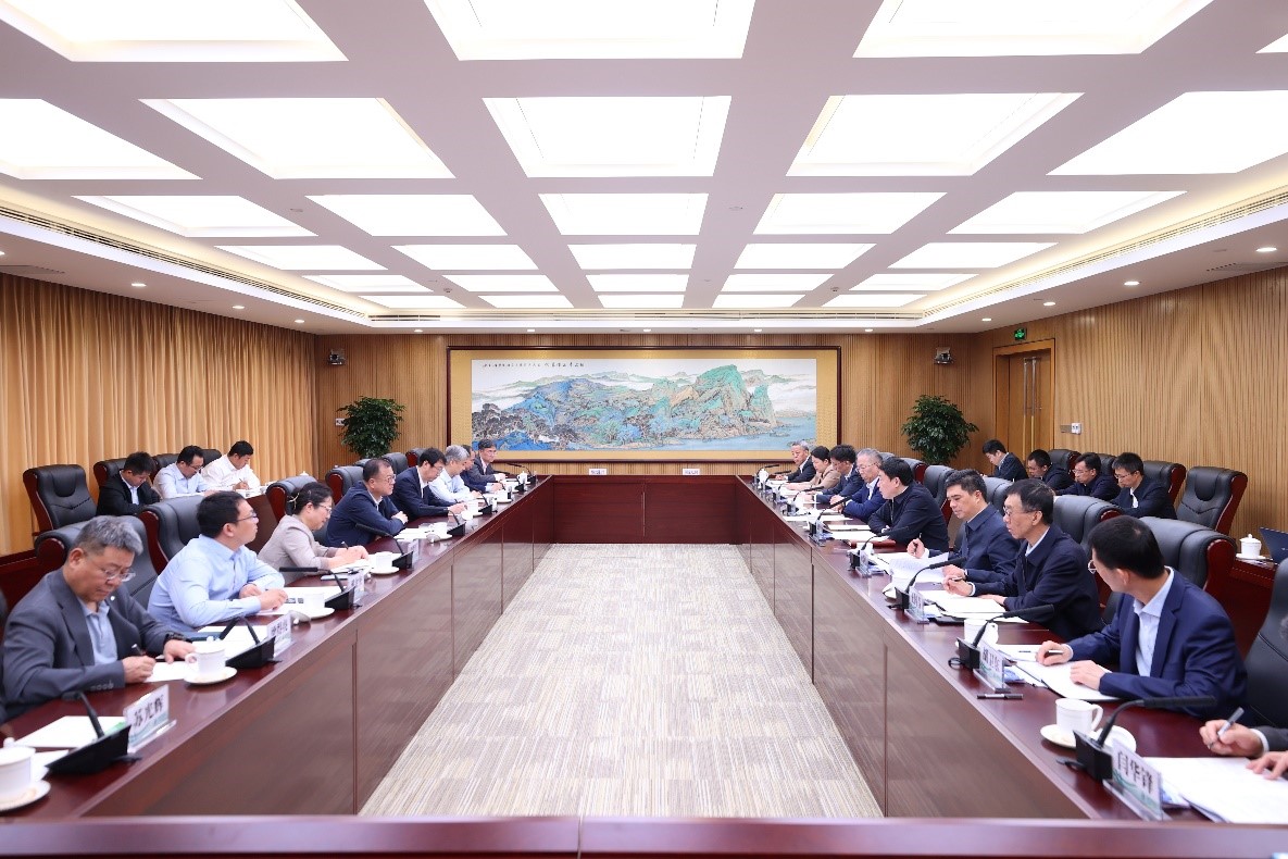 西安交通大學黨委書記盧建軍、校長張立群赴國家電網(wǎng)座談交流