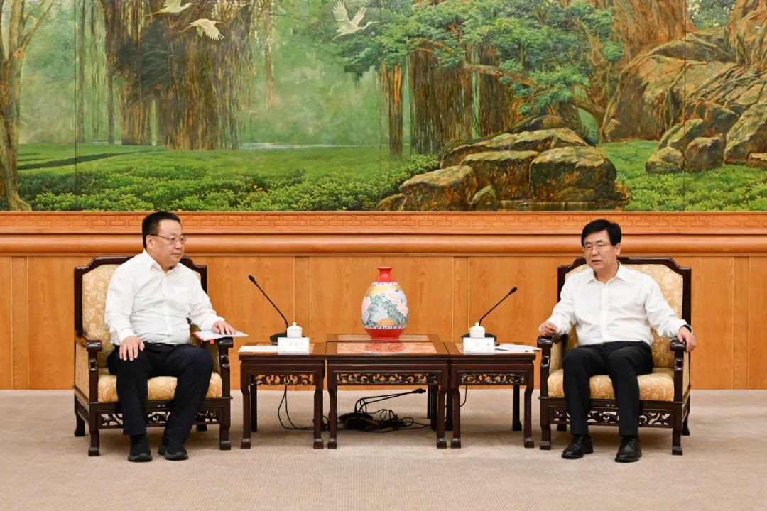 中核集團(tuán)總經(jīng)理、黨組副書記申彥鋒拜會(huì)福建省委副書記、省長趙龍
