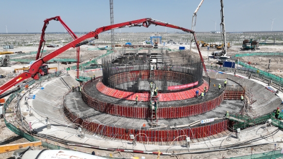 全球緯度最高、東北地區(qū)首座塔式光熱電站完成吸熱塔基礎(chǔ)澆筑