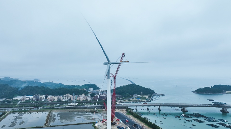 全球最大功率海上風(fēng)電機(jī)組，每轉(zhuǎn)一圈可產(chǎn)生38度電