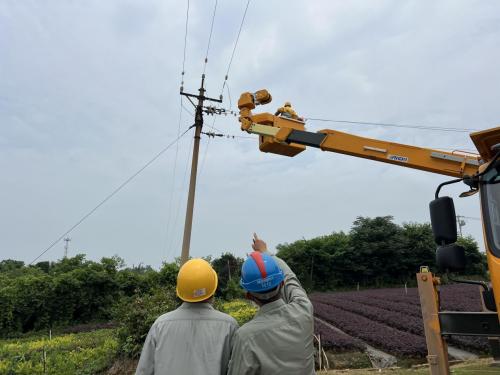 農(nóng)網(wǎng)線路改造完工，居民夏日用電不愁