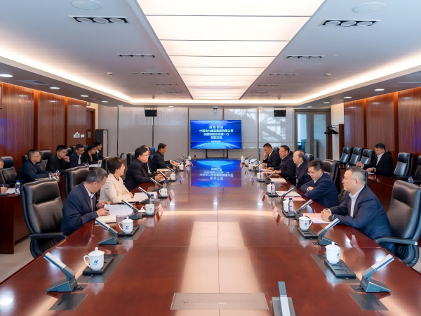 華電集團(tuán)副總經(jīng)理吳敬凱會見中國電建黨委常委、副總經(jīng)理徐鵬程