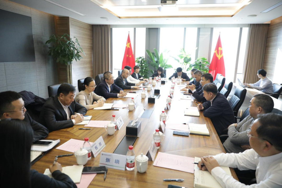 國(guó)家電投浙江公司總經(jīng)理、黨委副書(shū)記黃保軍會(huì)見(jiàn)浙商銀行總行黨委委員、副行長(zhǎng)景峰